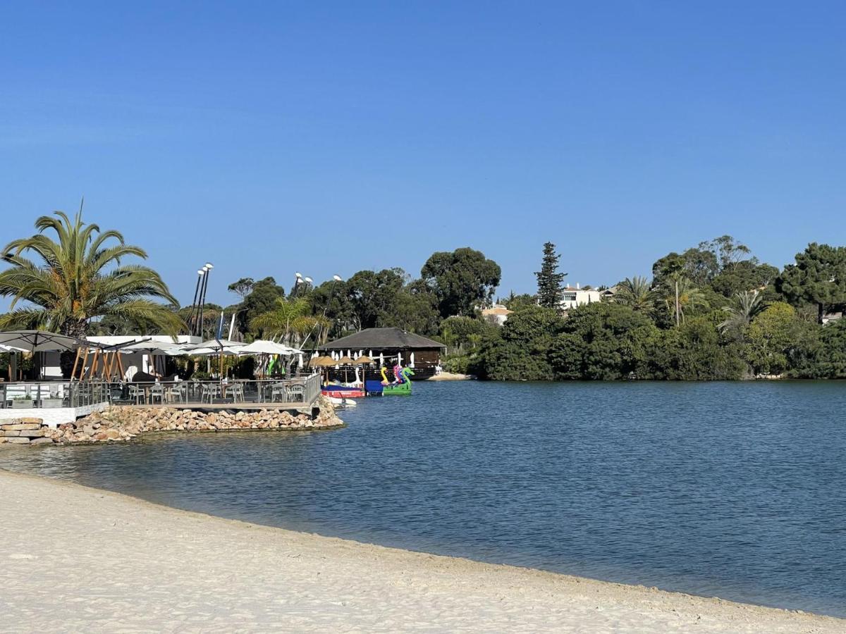 Scarlet'S Place - 1 Bed Victory Village Quinta Do Lago - Beach, Nature, Lakes ภายนอก รูปภาพ